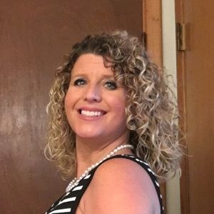 Meet your Posher, April